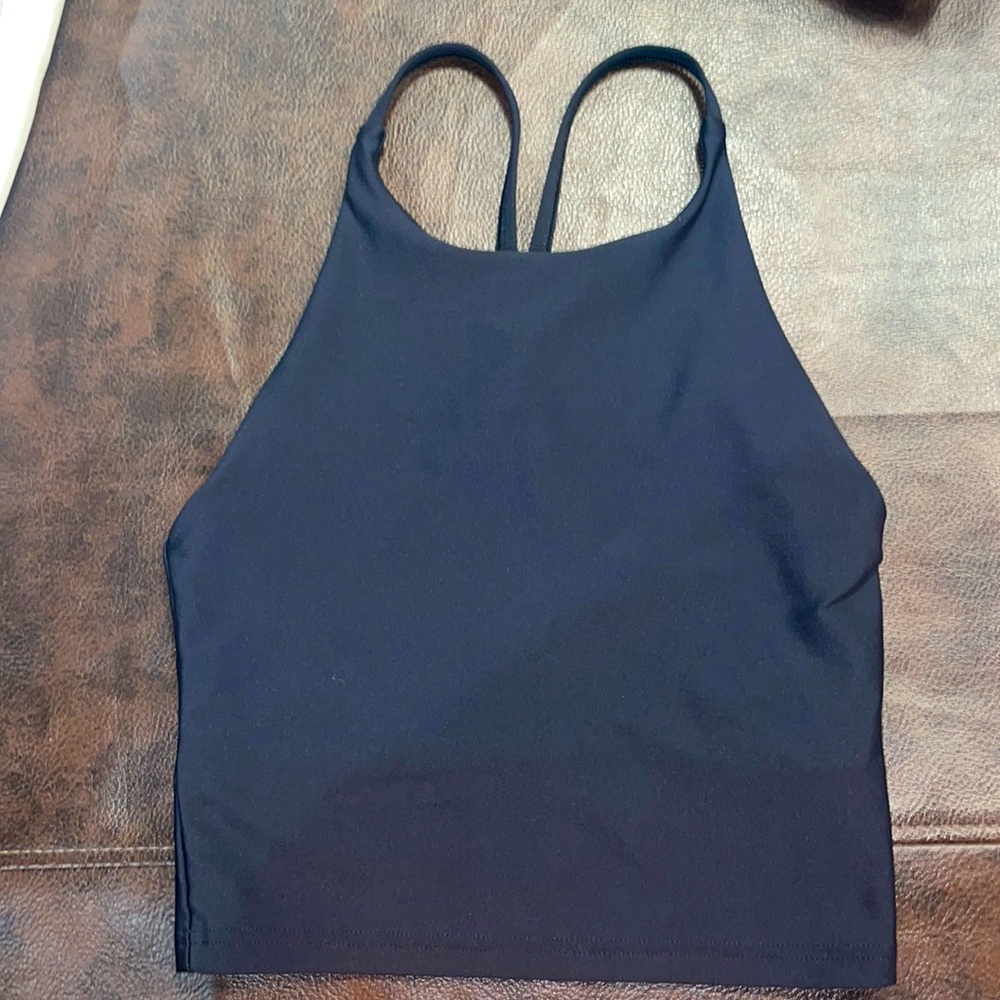 Active cropped top